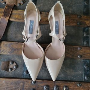 SJP size 38 nude patent leather pumps